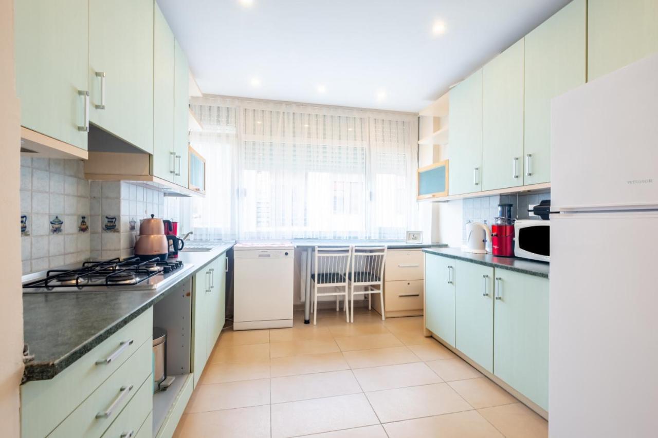 Cozy Flat Near Bagdat Street In Suadiye イスタンブール エクステリア 写真